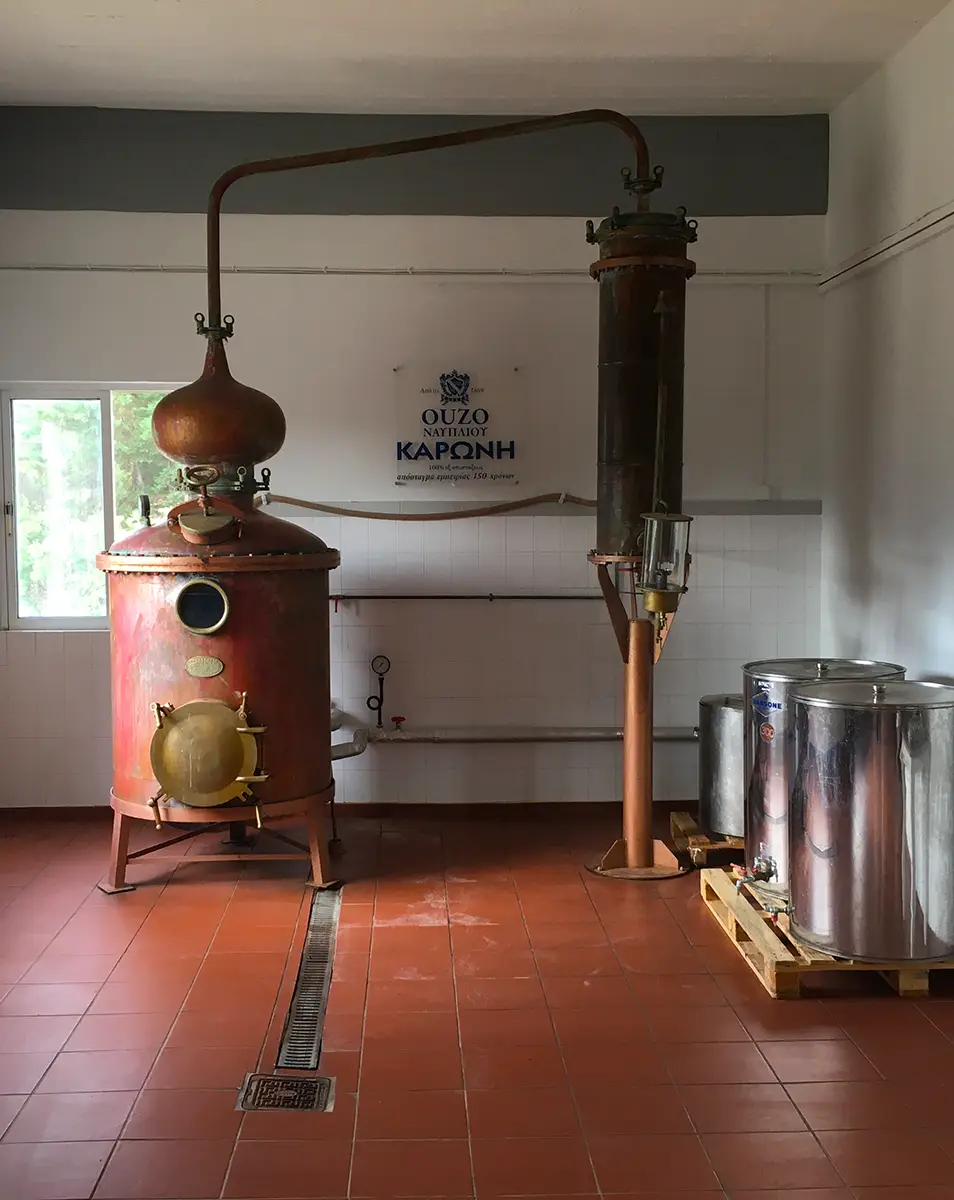 Γευσιγνωσία ούζου και ξενάγηση στο Ναύπλιο