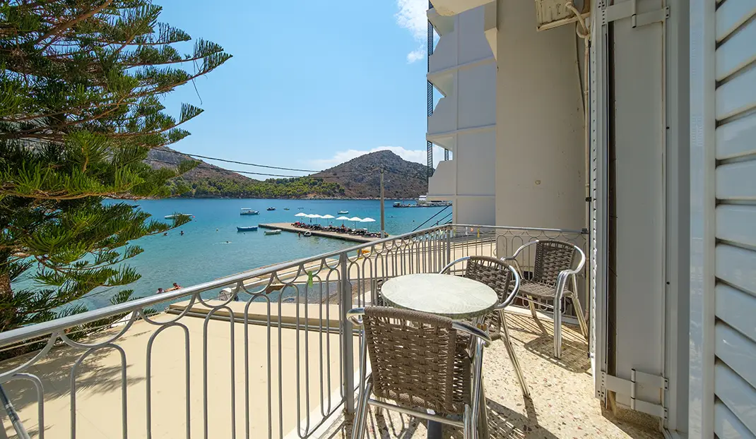 Βρείτε Δίκλινα Δωμάτια στο Τολό