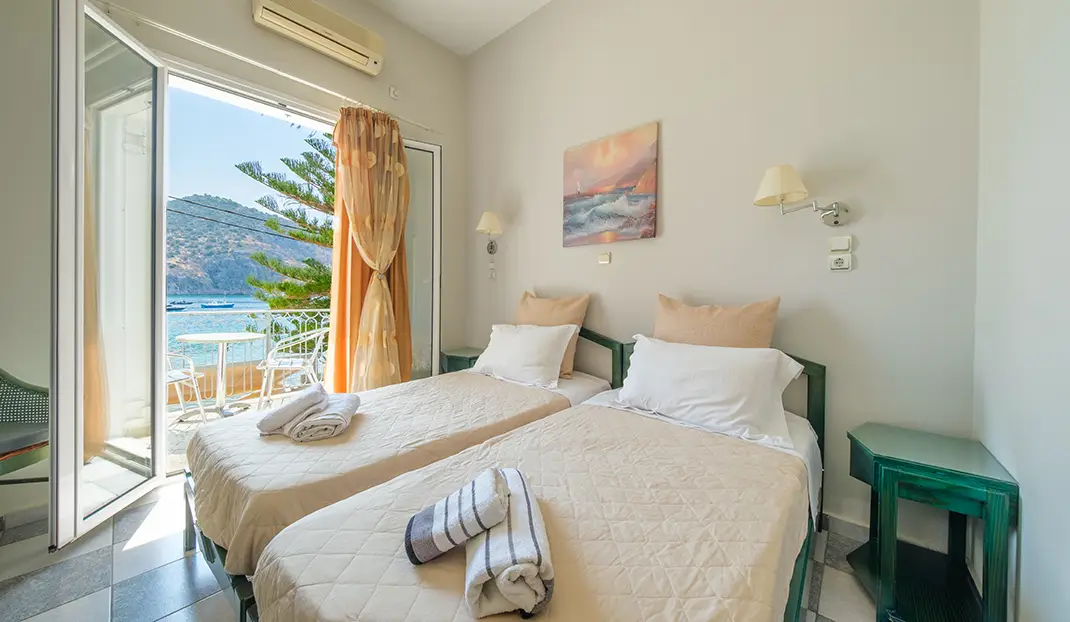 Βρείτε Δίκλινα Δωμάτια στο Τολό