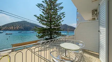 Τολό Δωμάτια στην Παραλία