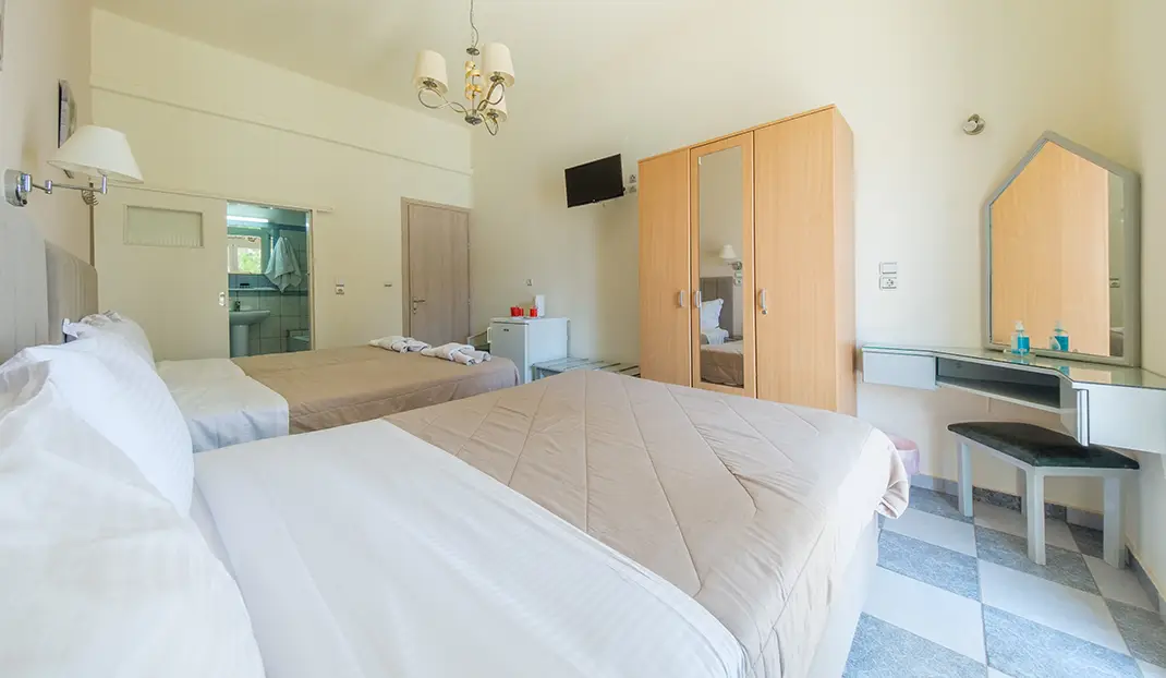 Family Vacation Tolo